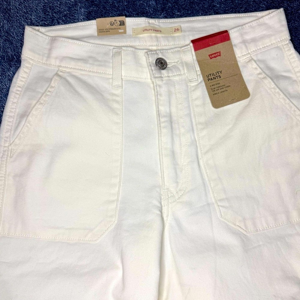 NWT Levi’s Utility Pants White Mid Rise Slim Ankle 26x27